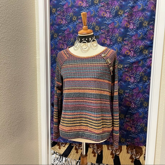 🌈 Lovely cozy striped top - Picture 3 of 11